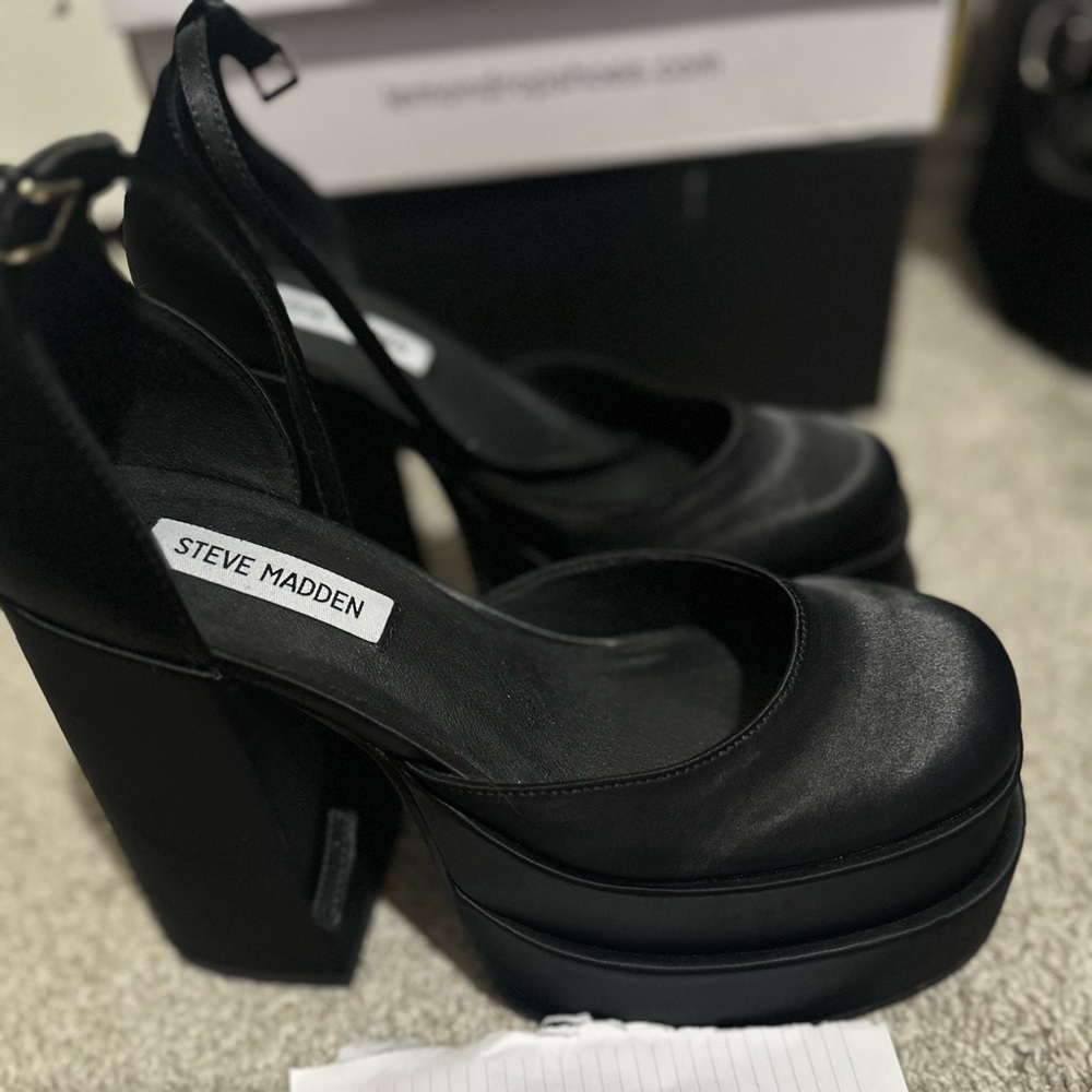 Steve Madden Black Chunky Platform Heels
